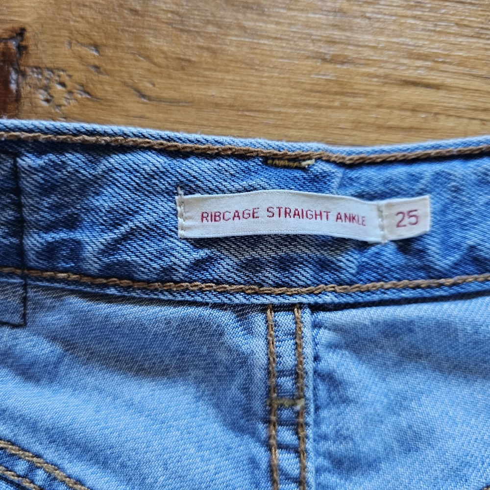 Levi's Buttonfly Ribcage Straight Ankle High Waisted Denim Size 25 - Picture 7 of 10